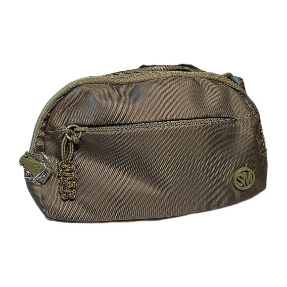 Steve Madden Army Green Fanny Pack Waist Bag Adjustable Crossbody Zippered NEW - Picture 2 of 13